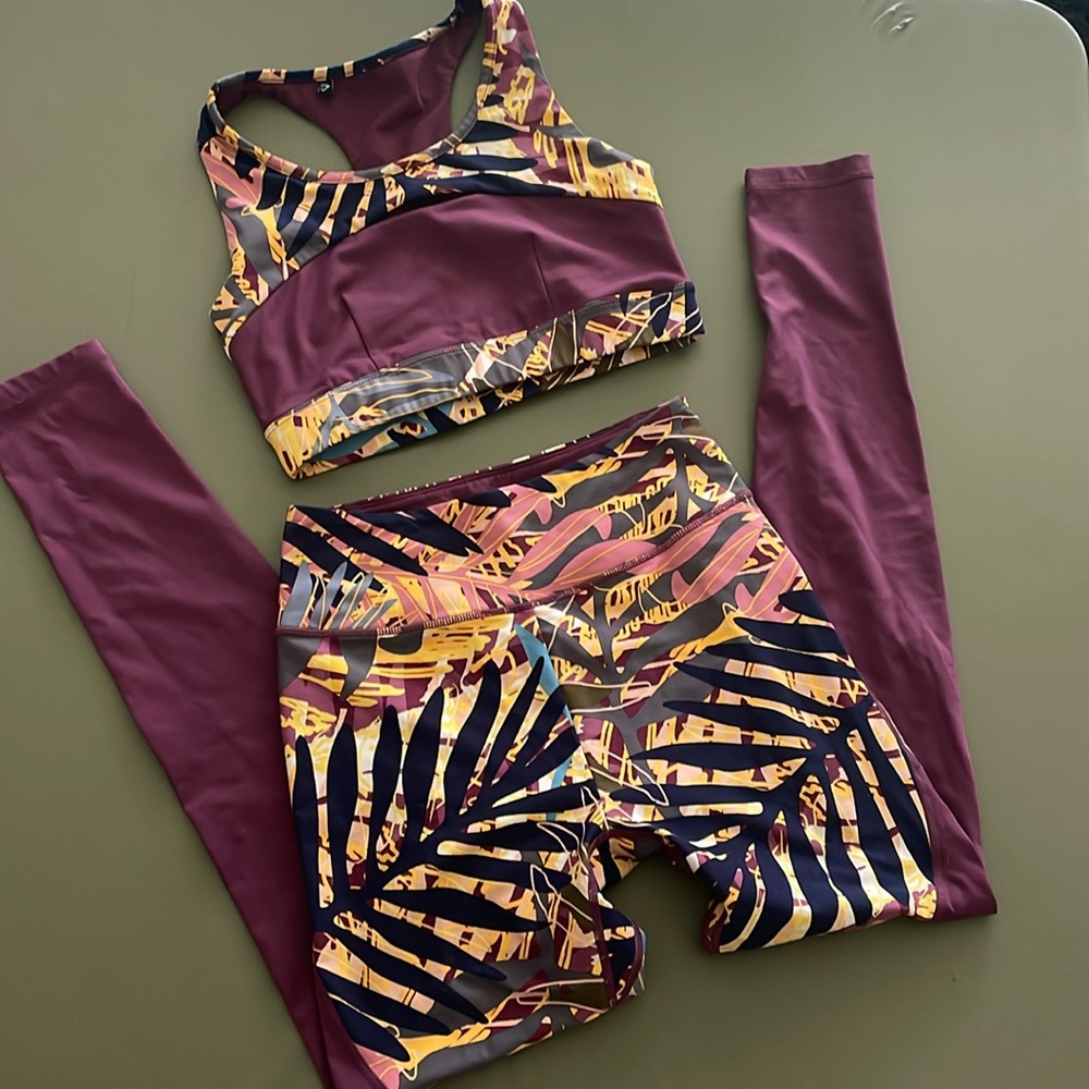 GYMSHARK 2 Piece set bra and leggings size small